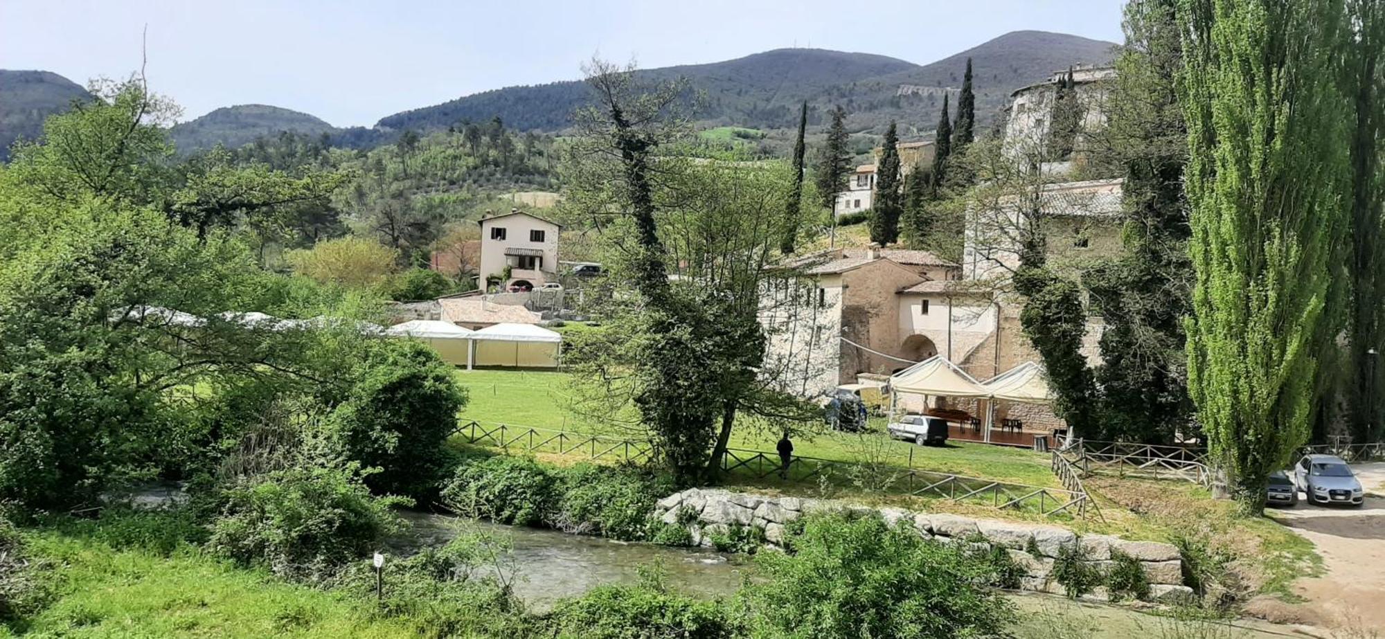 B&B Dell'Osteria SantʼAnatolia di Narco Exterior foto