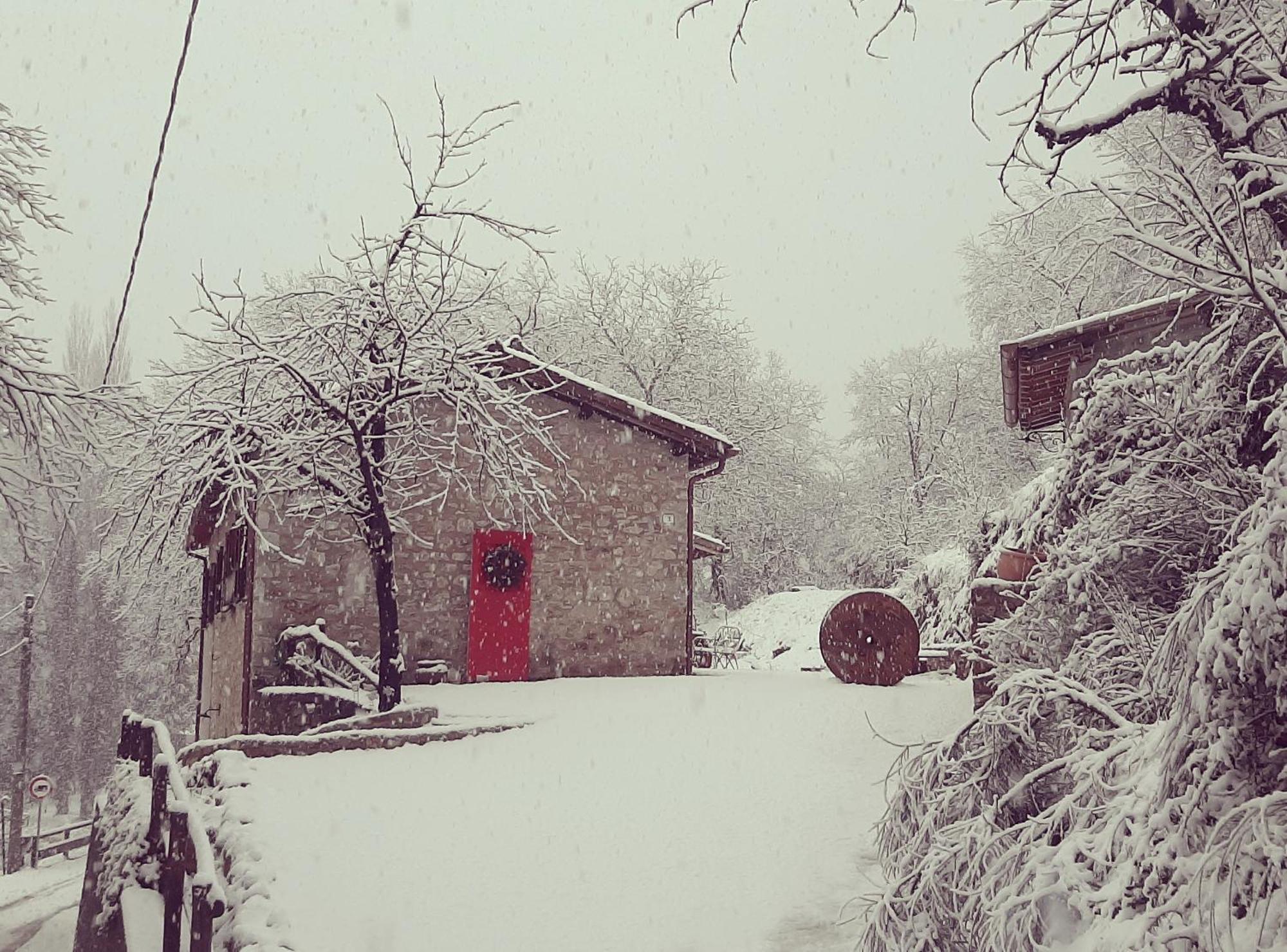 B&B Dell'Osteria SantʼAnatolia di Narco Exterior foto